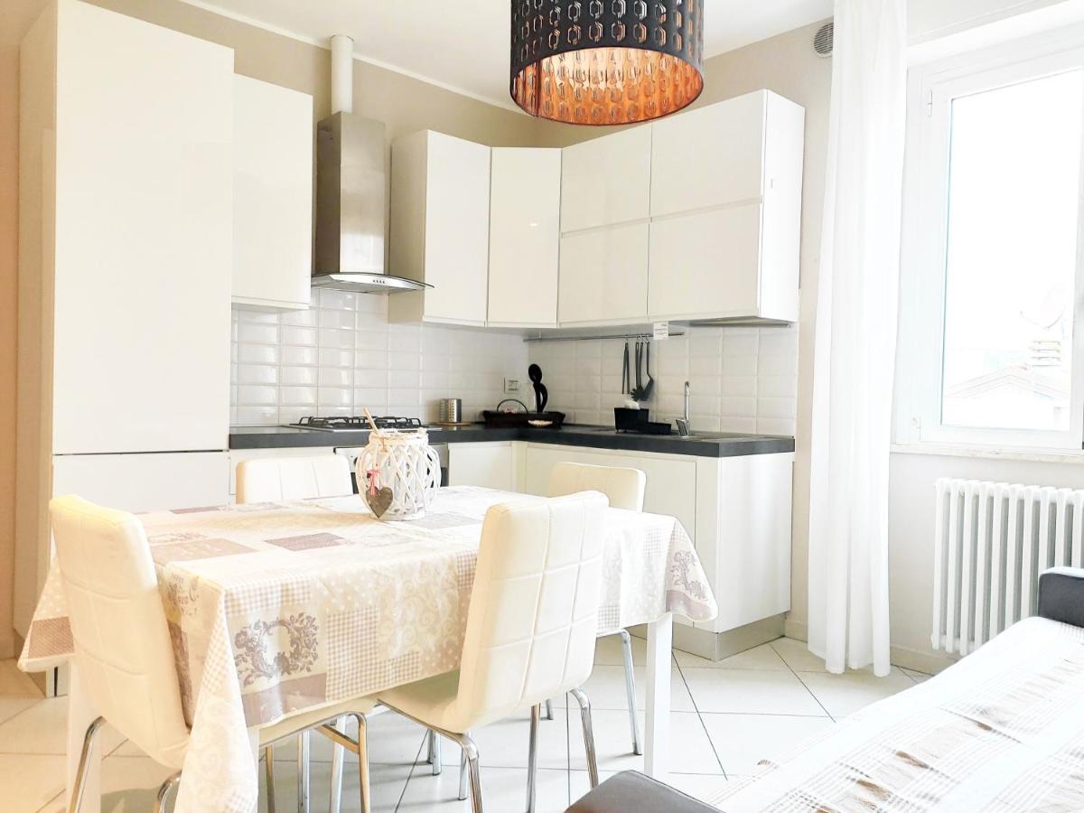 Mamma Casa Marina Center Apartments Rimini Bagian luar foto