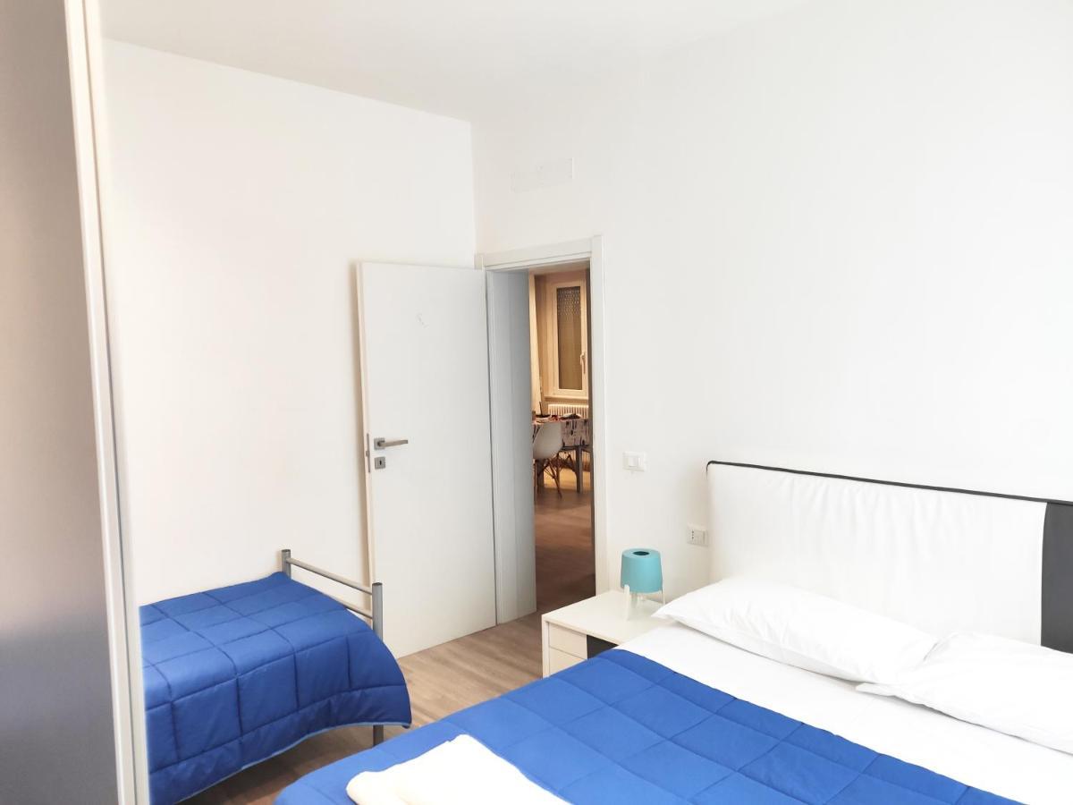 Mamma Casa Marina Center Apartments Rimini Bagian luar foto
