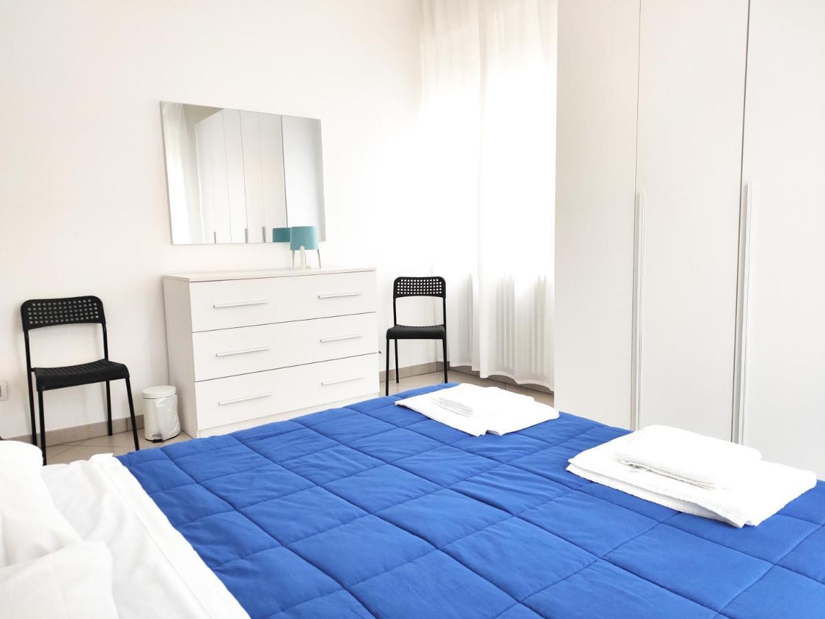 Mamma Casa Marina Center Apartments Rimini Bagian luar foto
