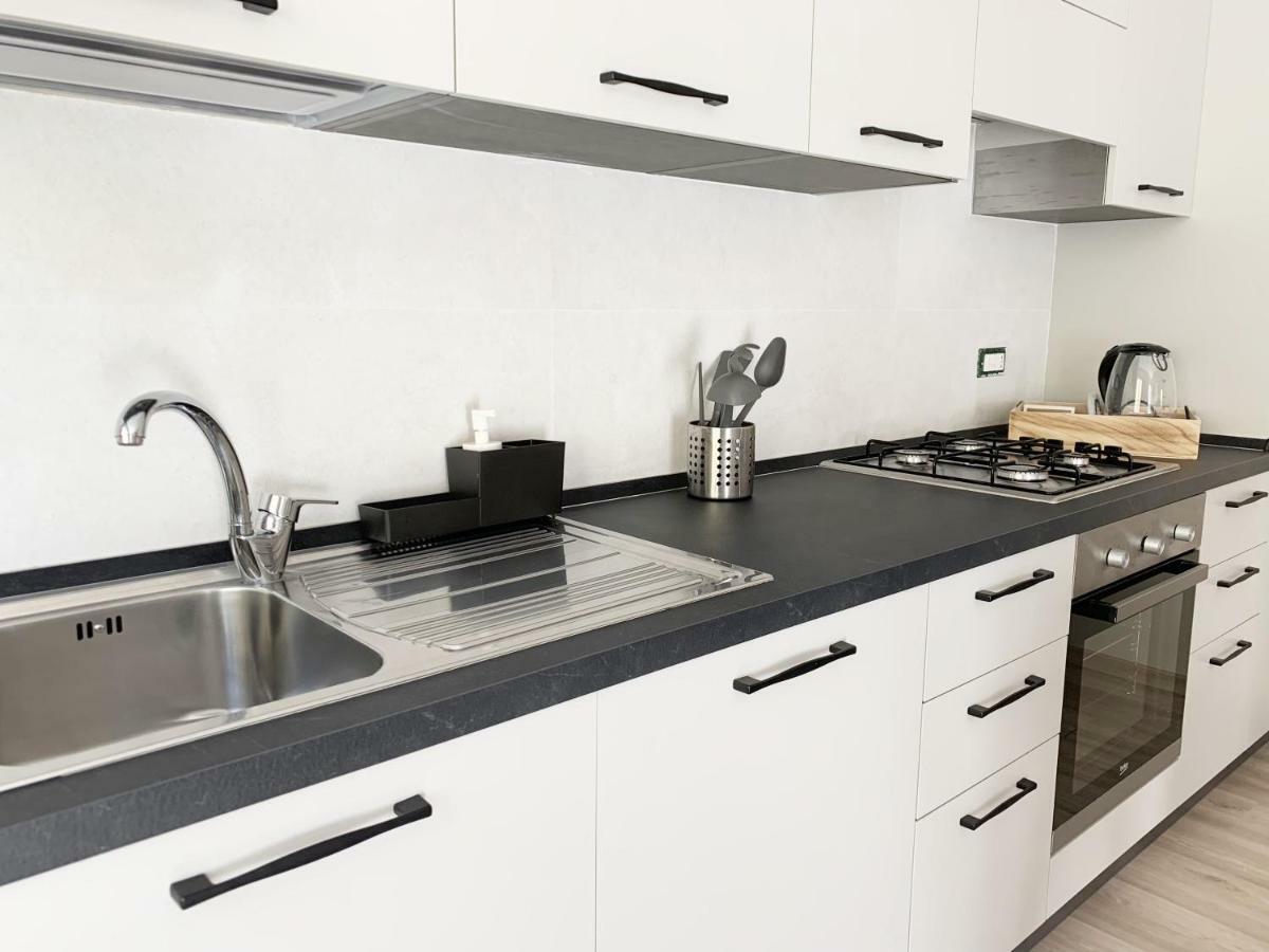 Mamma Casa Marina Center Apartments Rimini Bagian luar foto