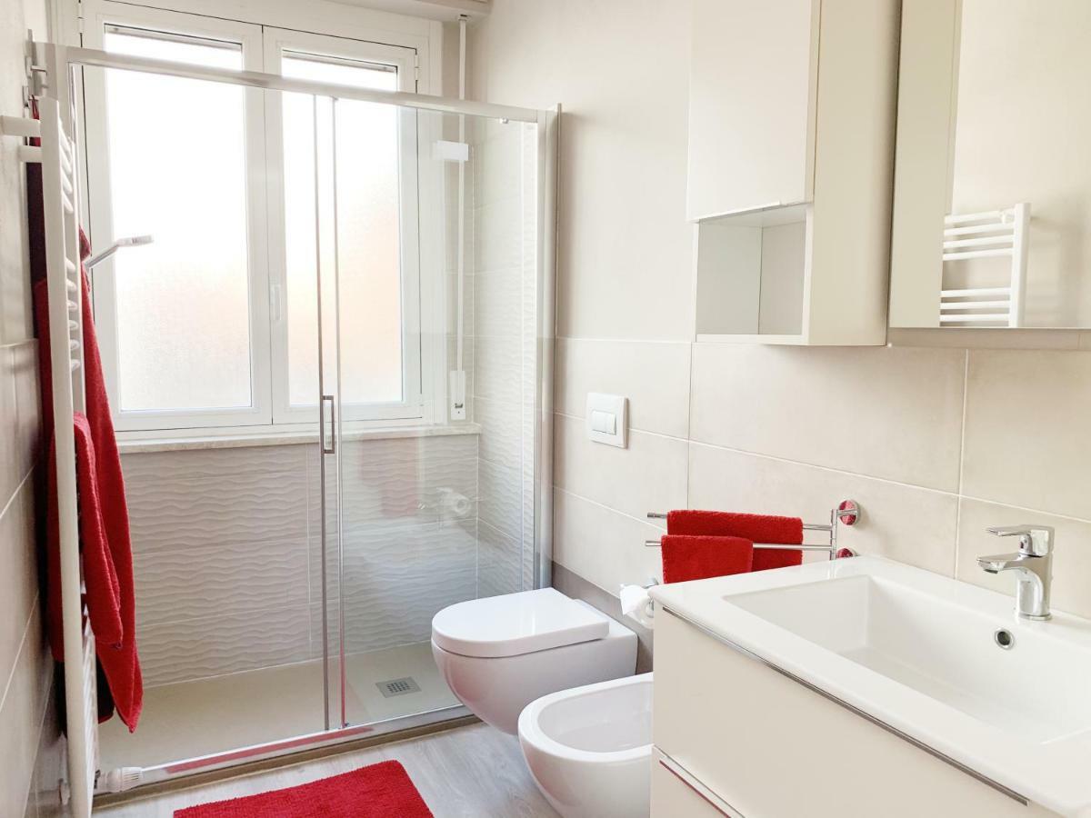 Mamma Casa Marina Center Apartments Rimini Bagian luar foto